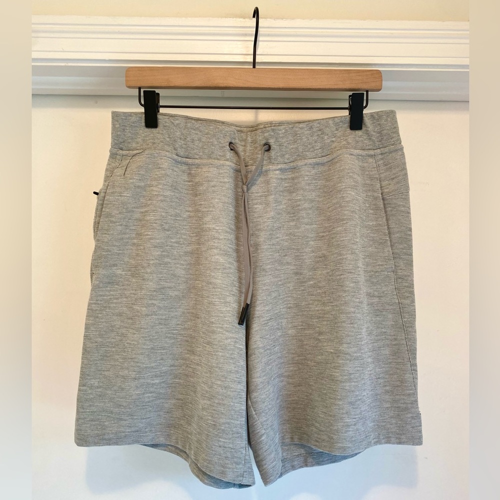 VRST SHORTS MENS Large Grey Waffle Knit Athleisure Lifting Gym